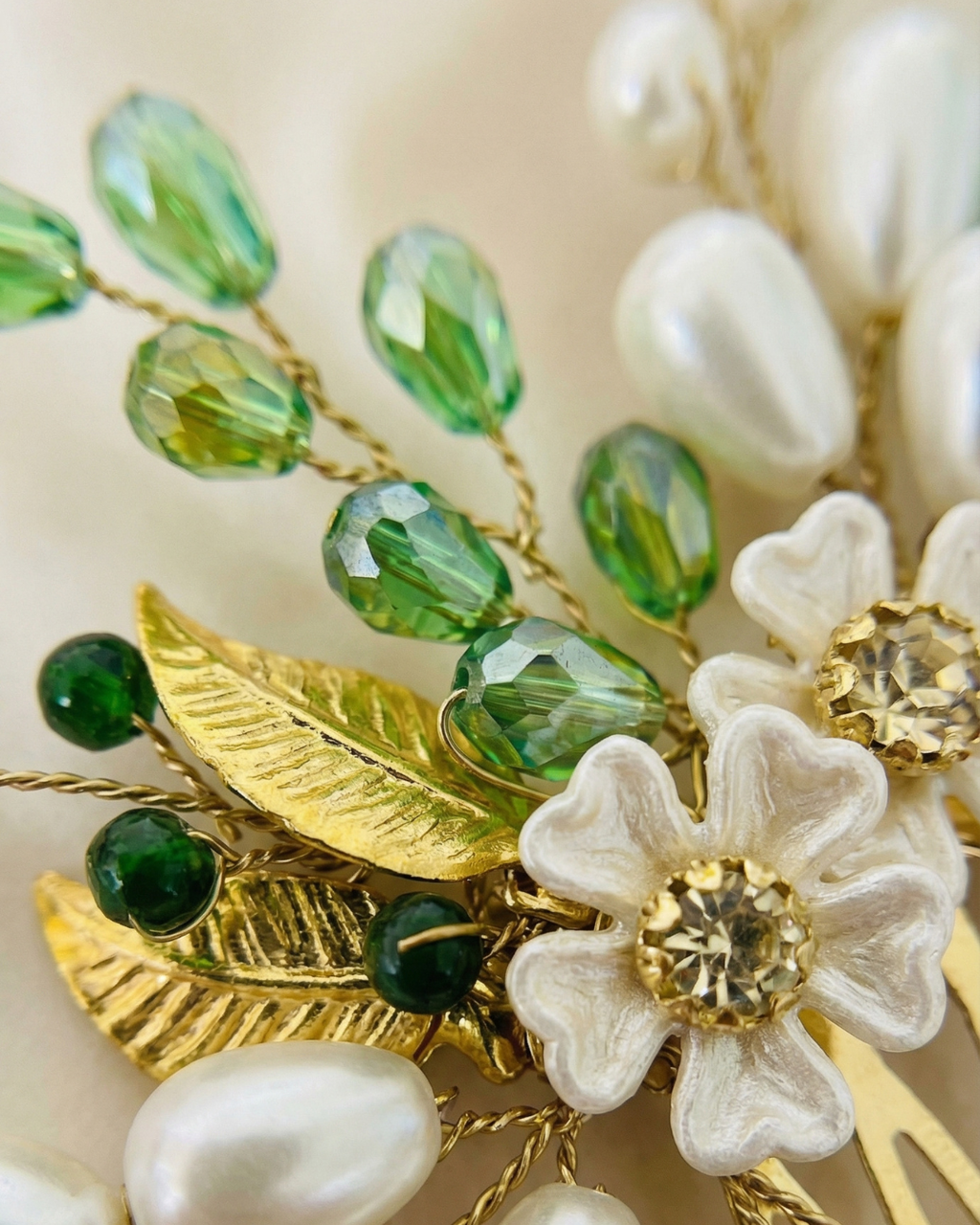 The Verdelle Pearl & Green Crystal Hair Comb — Pearls Glam Studio, view 4 of 5